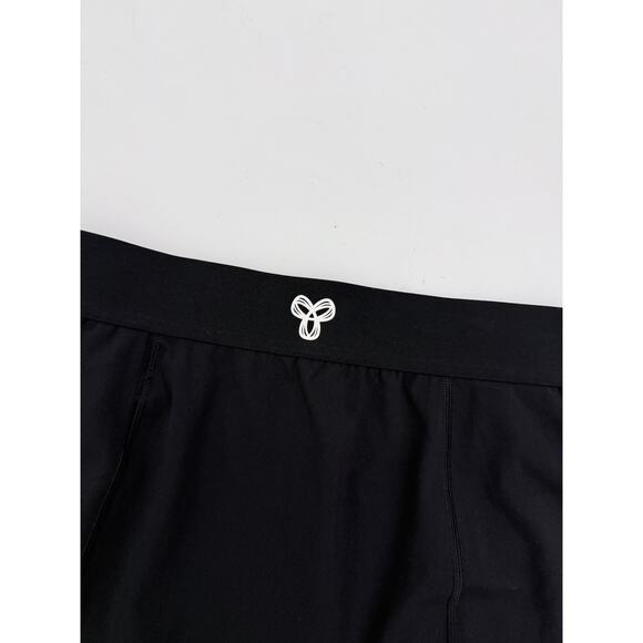 Aritzia TNA black athletic skirt - size medium - Picture 5 of 6